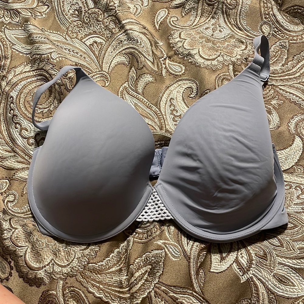 Blue/gray bra.